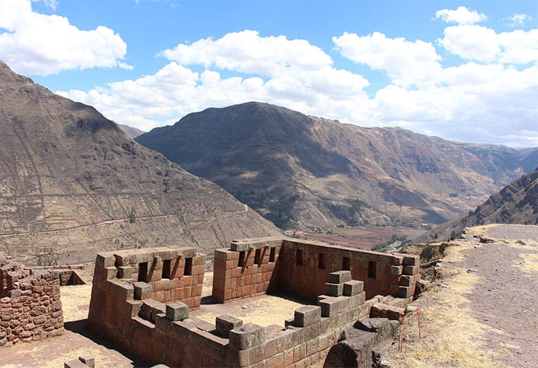 sacred valley & Machu Picchu 2 days tour in CUsco